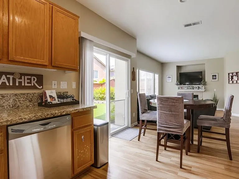 10019 Kika Ct — Photo 41