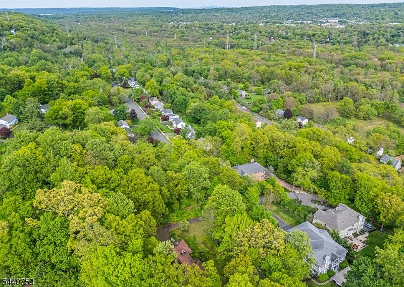 1st image of 46 Mountain Ave
