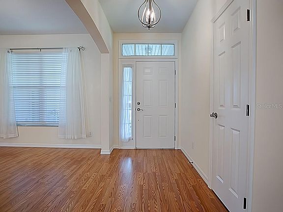 4th image of 106 Brookstone Ln