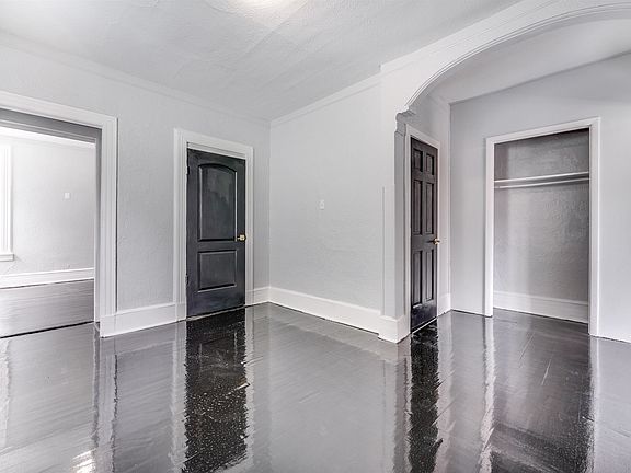 4th image of 234 Summit Ave APT 2