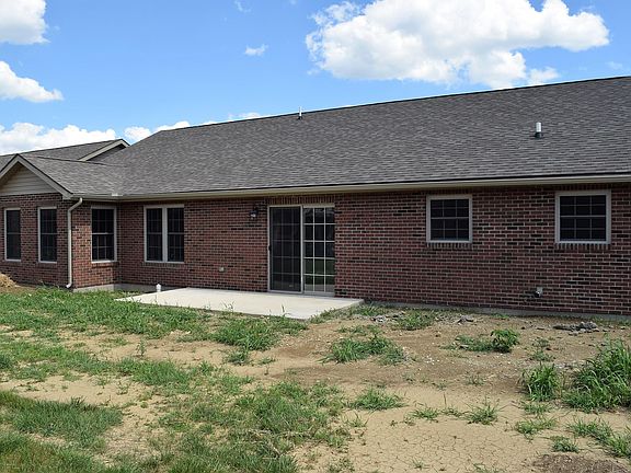 3rd image of 220 Coates Dr