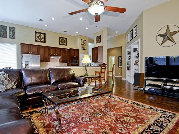 5th image of 4649 Wales Dr