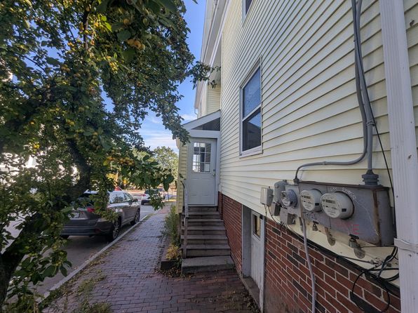 32 Tyng St #34