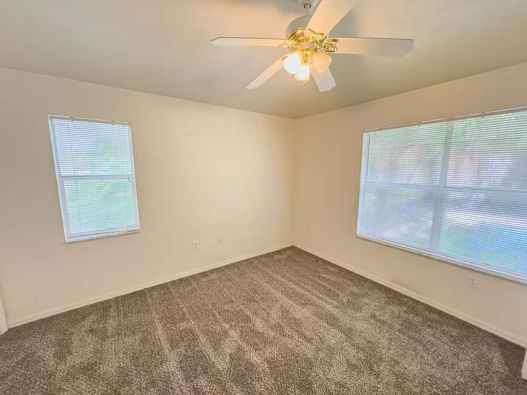 4415 SW 34th St #508 — Photo 12