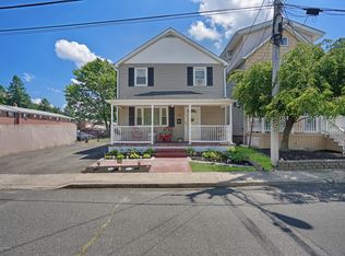 25 8th St, Keyport, NJ 07735
