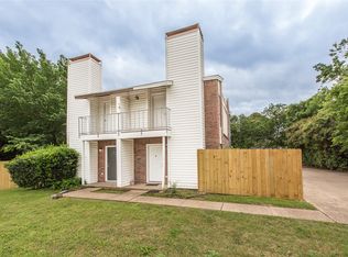 6828 Brentwood Stair Rd, Fort Worth, TX 76112