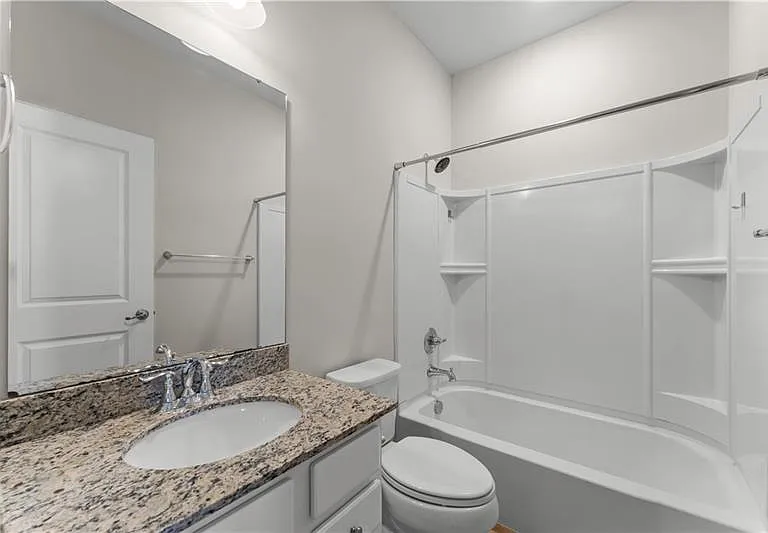 410A Fairmont Dr — Photo 24
