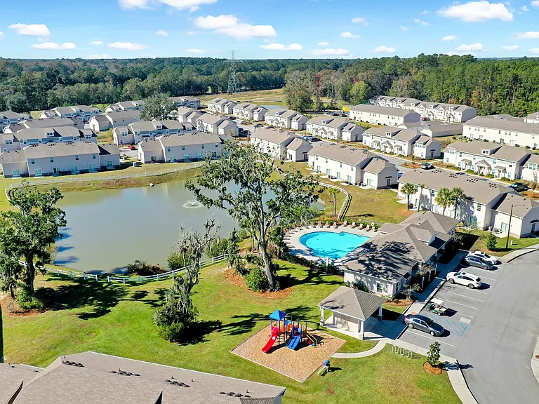 The Preserve and Retreat at Henderson Lake — Photo 4