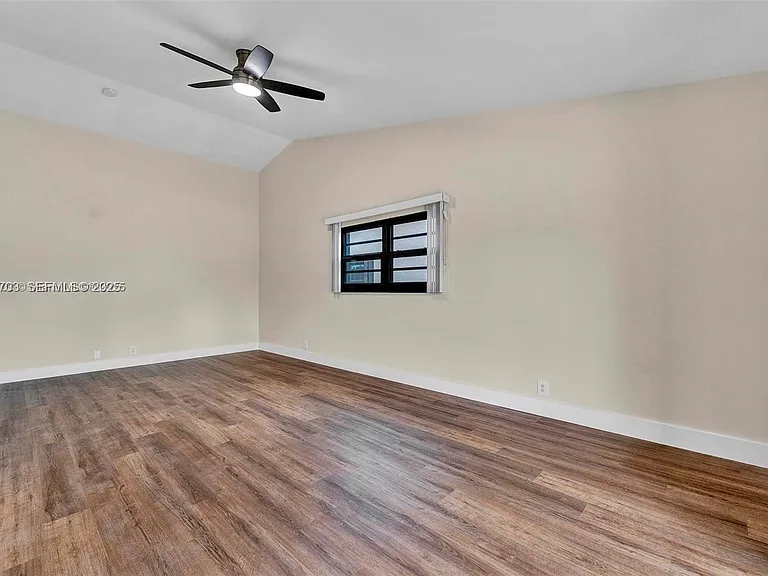 1406 NW 8th St — Photo 20