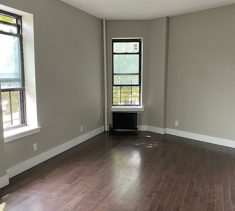 1st image of 2007 Foster Ave #B1