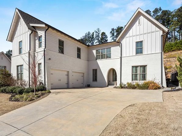 1739 Helen Ridge Dr, Birmingham, AL 35243
