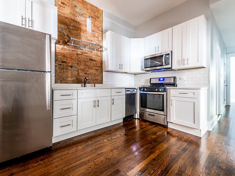2040 N Bissell St #2 — Photo 1