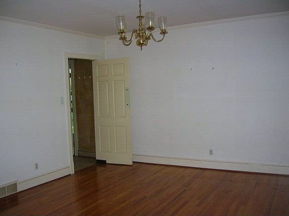 5th image of 130 Dogwood Dr
