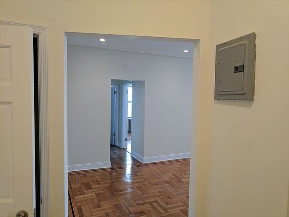 5th image of 8015 Grenfell St APT A15