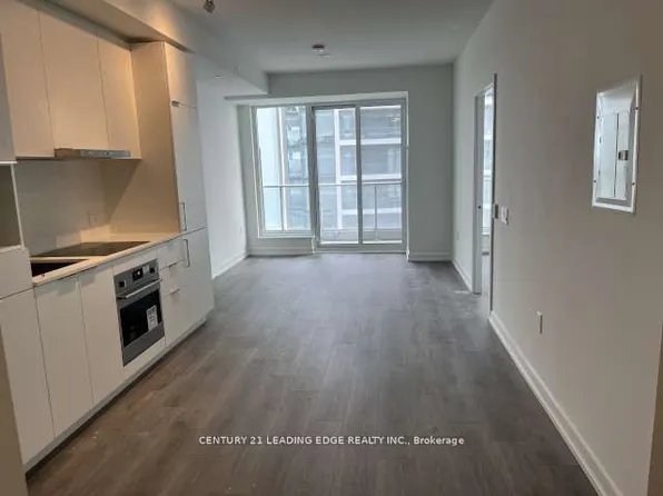 7 Golden Lion Hts, Toronto, ON