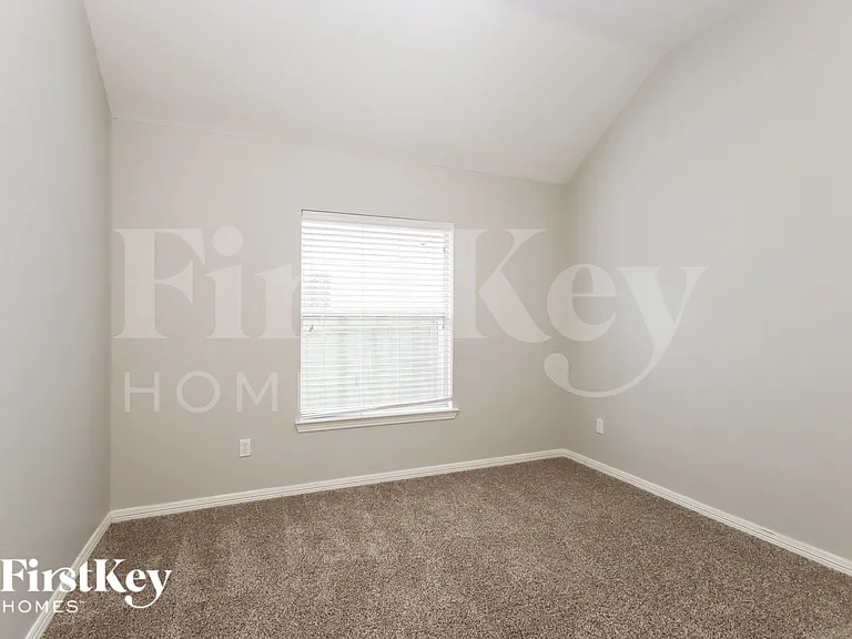 17923 Diamond Peak Ct — Photo 10