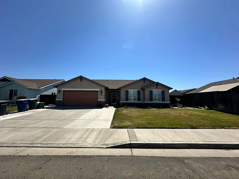 1253 Monterey Ave — Photo 3