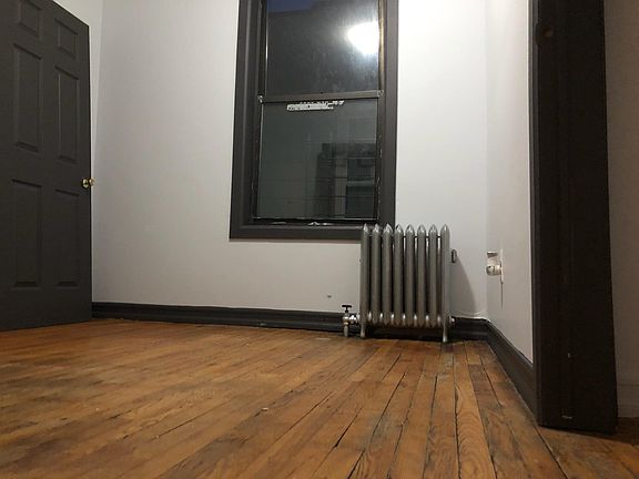 5th image of 1061 Morris Ave APT 3