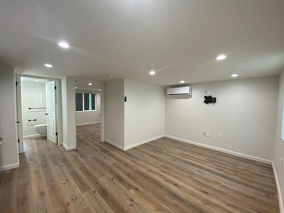 3rd image of 423 Saratoga St