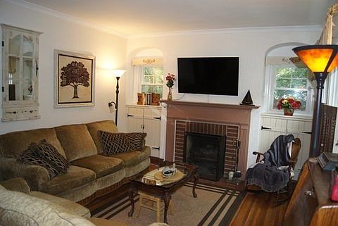 3rd image of 3011 20th St