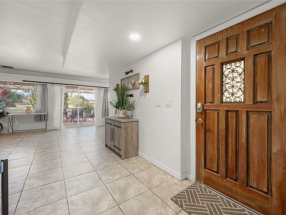 5th image of 2677 Country Club Drive