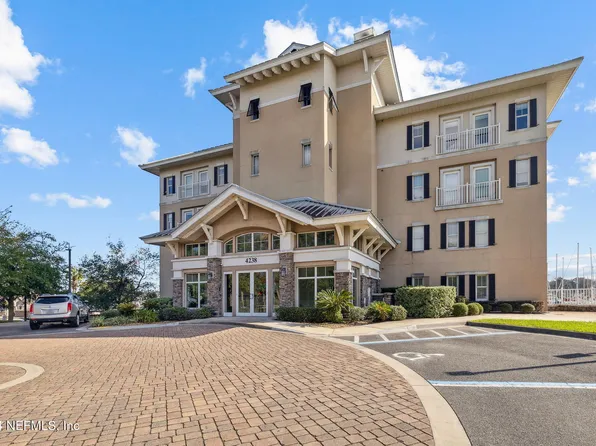4238 LAKESIDE Drive #102, Jacksonville, FL 32210