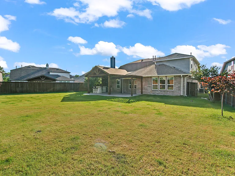 4424 Overbrook Dr — Photo 33