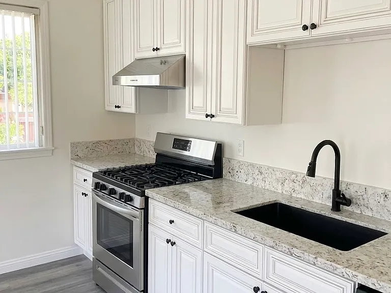 3936 Blanche St — Photo 1