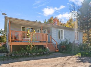 484 Wylie Rd, Laurentian Hills, ON K0J 1P0