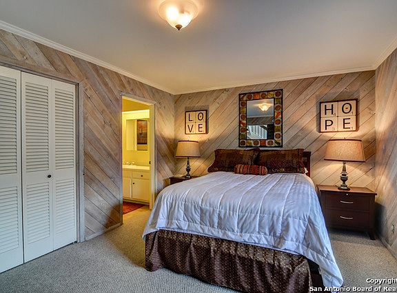 3rd image of 8 GALLERY CT #8