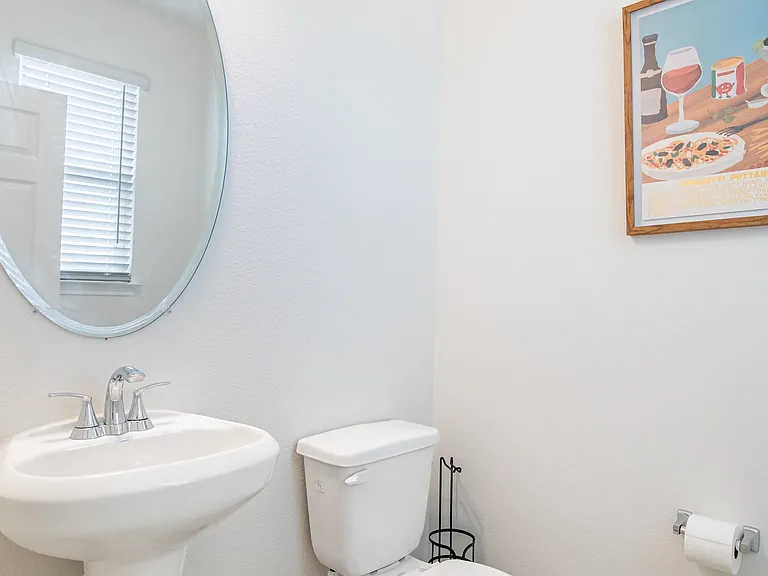 715 Parkside Dr — Photo 6