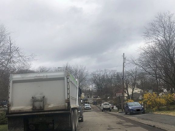 5th image of 512 Colver Rd