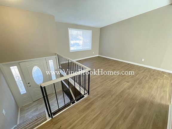 3rd image of 1647 N Arley Dr