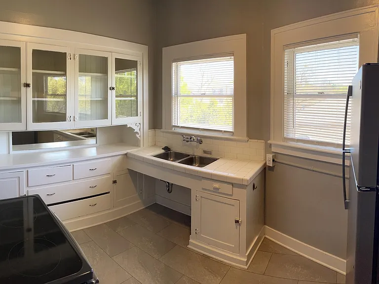 1511 G St #9 — Photo 7