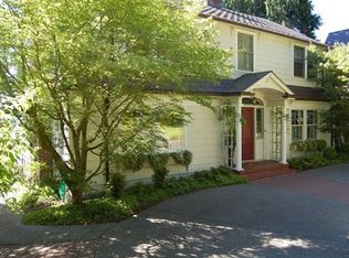 2053 E Bay Dr NE, Olympia, WA 98506