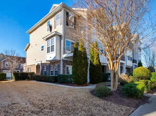 9162 Wooden Rd, Raleigh, NC 27617