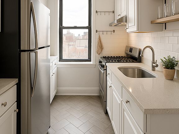 4th image of 334 W 22nd St APT 24