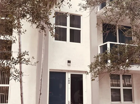 601 NE 23rd St Unit Th4, Miami, FL 33137