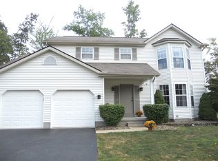 276 Whitetail Run, Cortland, OH