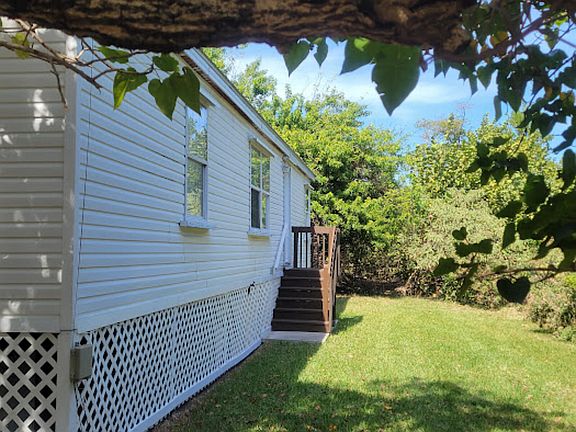 4th image of 31037 Avenue D