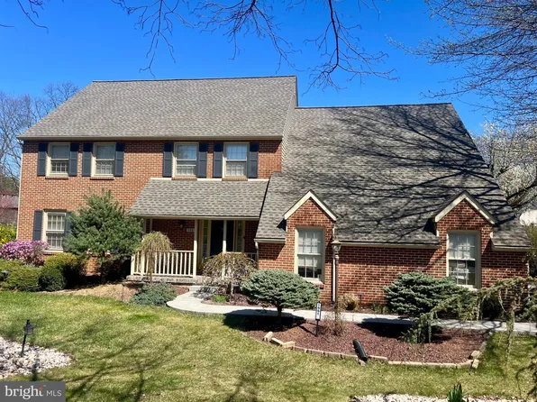 1551 Duxbury Ct, Allentown, PA 18104