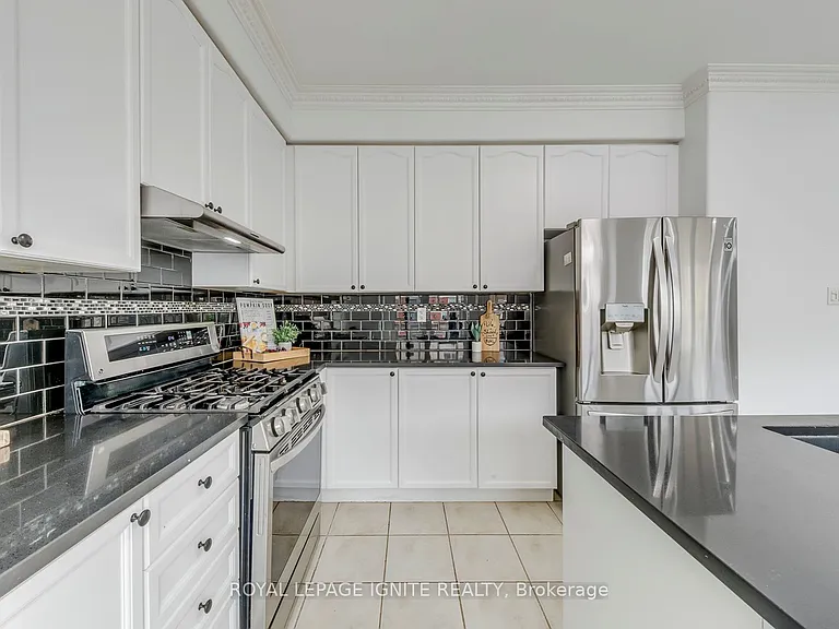 928 Philbrook Dr — Photo 21