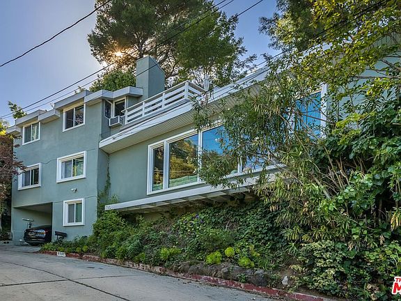 2nd image of 2385 Sunset Heights Dr