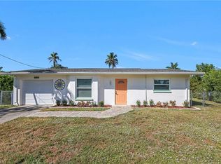 2822 Bruce St, Matlacha, FL 33993