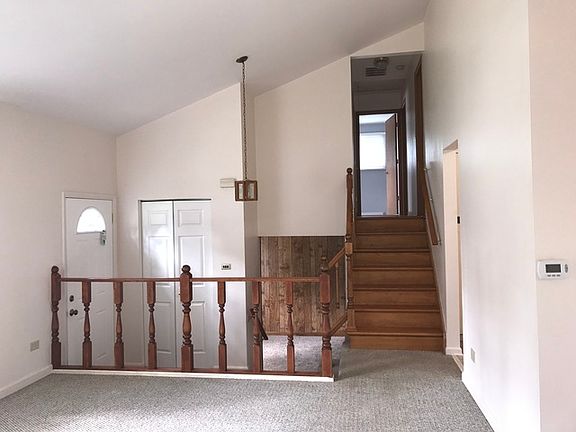 4th image of 1423 N Park Dr
