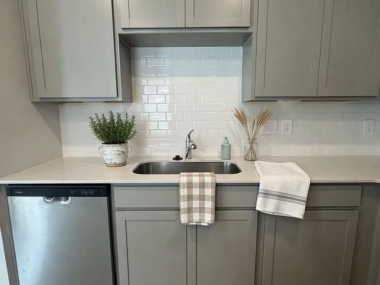 1406 Walker Way — Photo 8