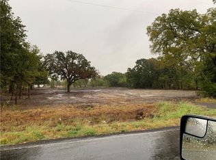 490 Longhorn Pkwy, Axtell, TX 76624