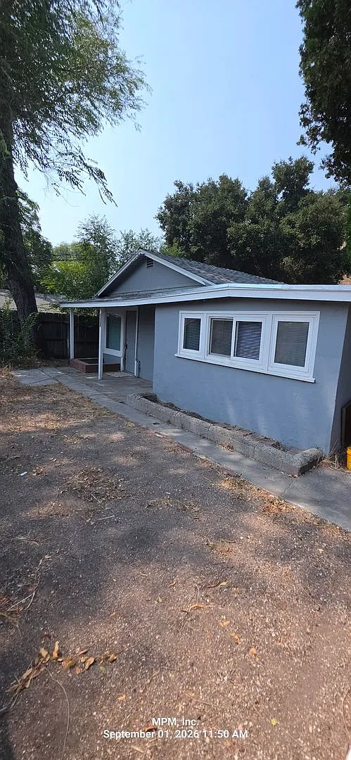 3003 Vine Street Residence (3003 & 3005) — Photo 1