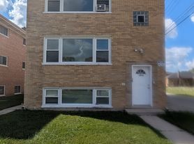 1014 S 15th Ave, Maywood, IL