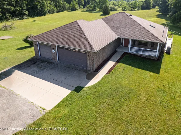 9453 S Us Highway 27, Dewitt, MI 48820